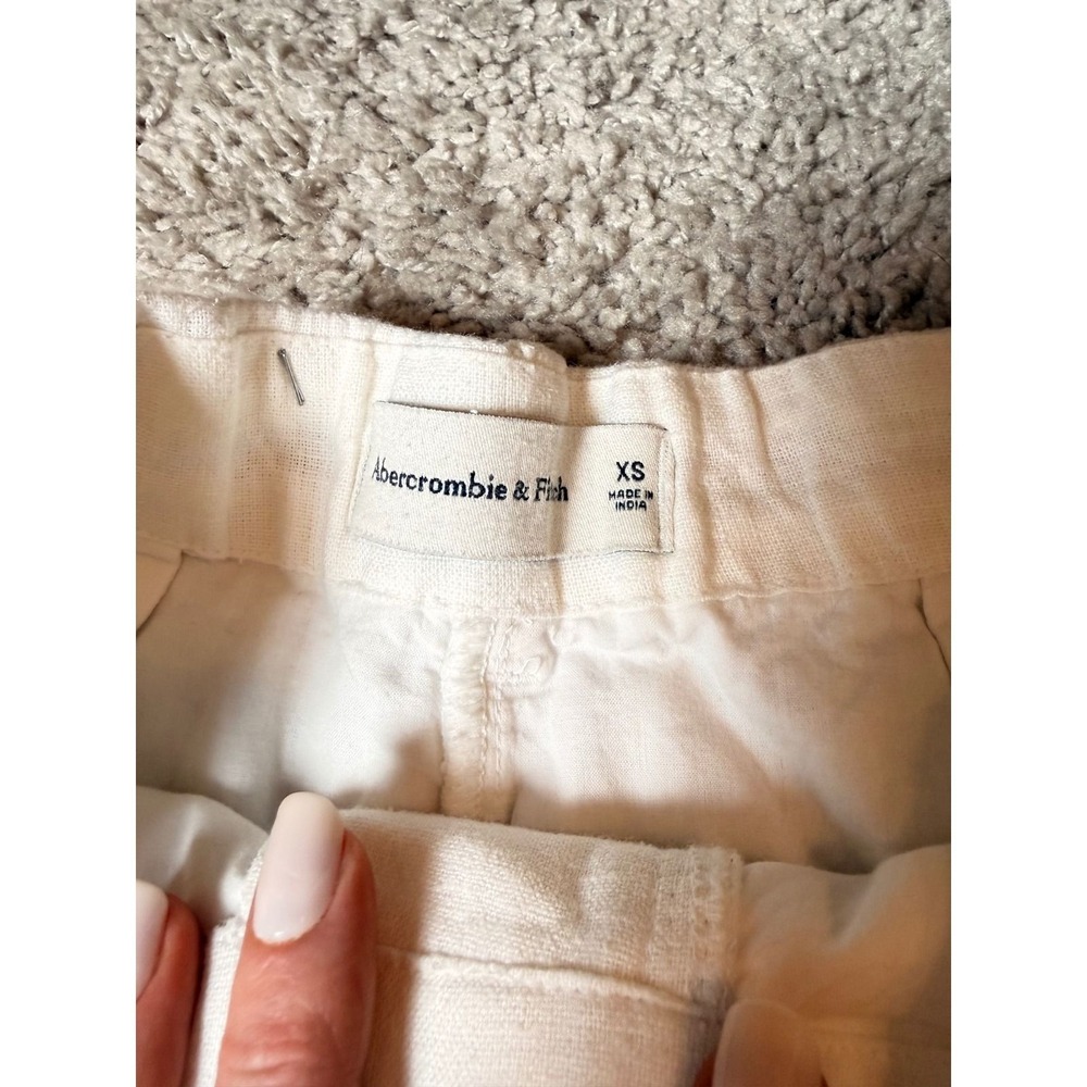 Abercrombie & Fitch Pleated Linen Blend Shorts Womens XS Cream - Picture 2 of 2